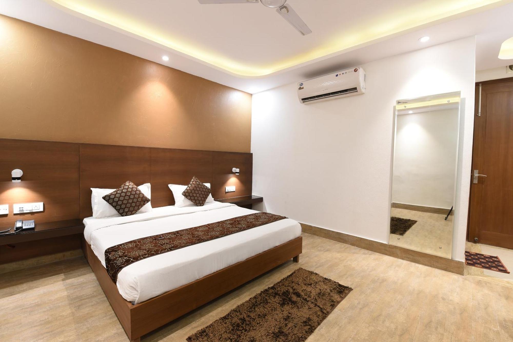 Fabhotel Under Bridge 3* New Delhi