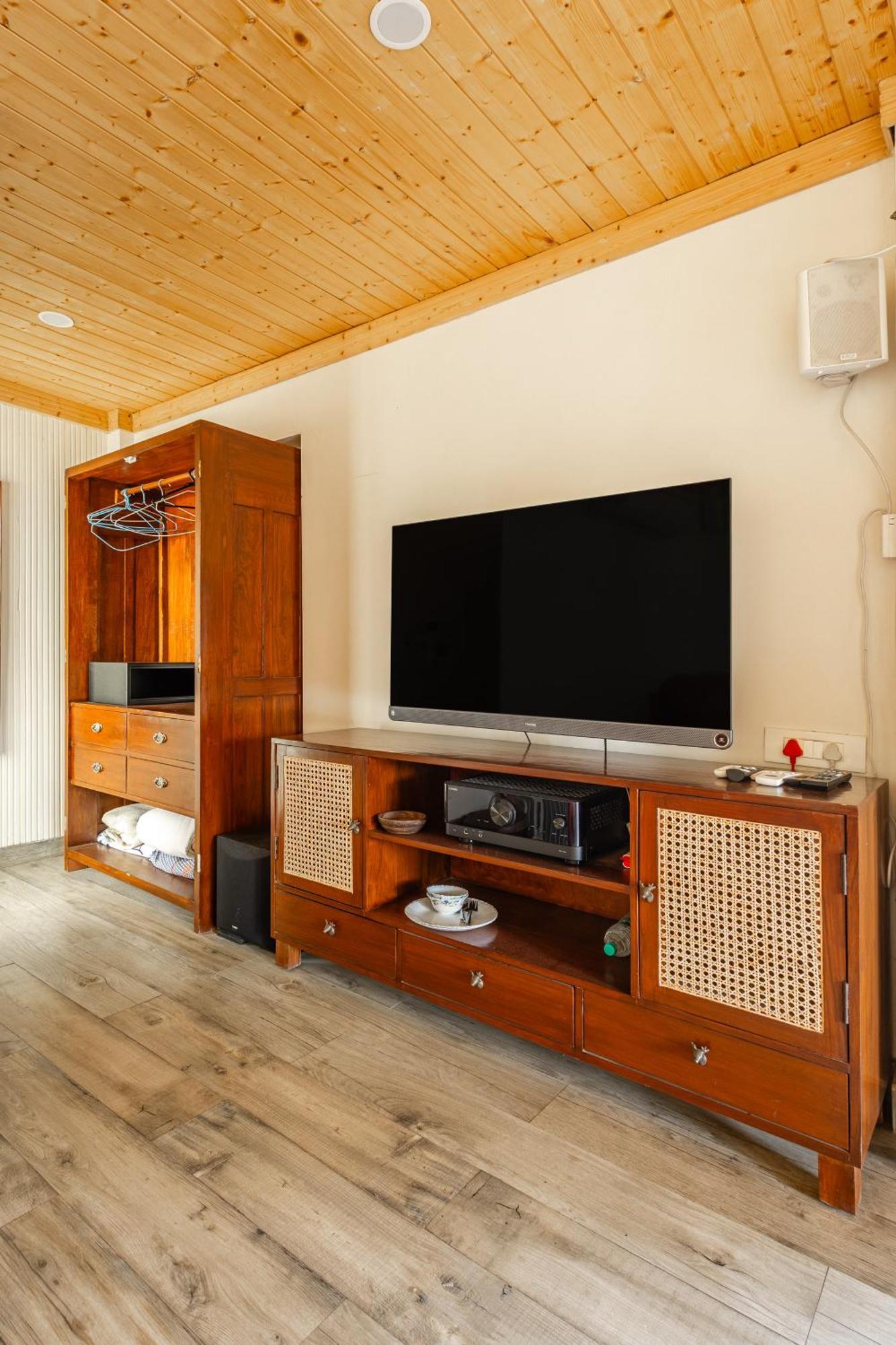 Cp - With Patio Bed & Breakfast