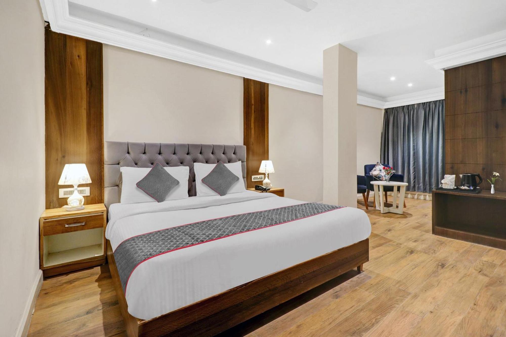 Hotel Grand Near Delhi Igi Airport