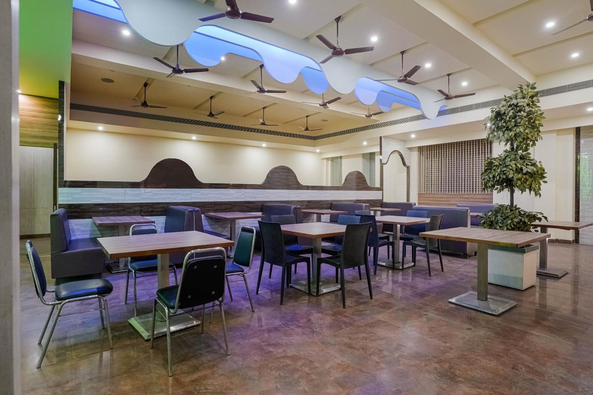 Krone Plaza Igi Airport Delhi 4*
