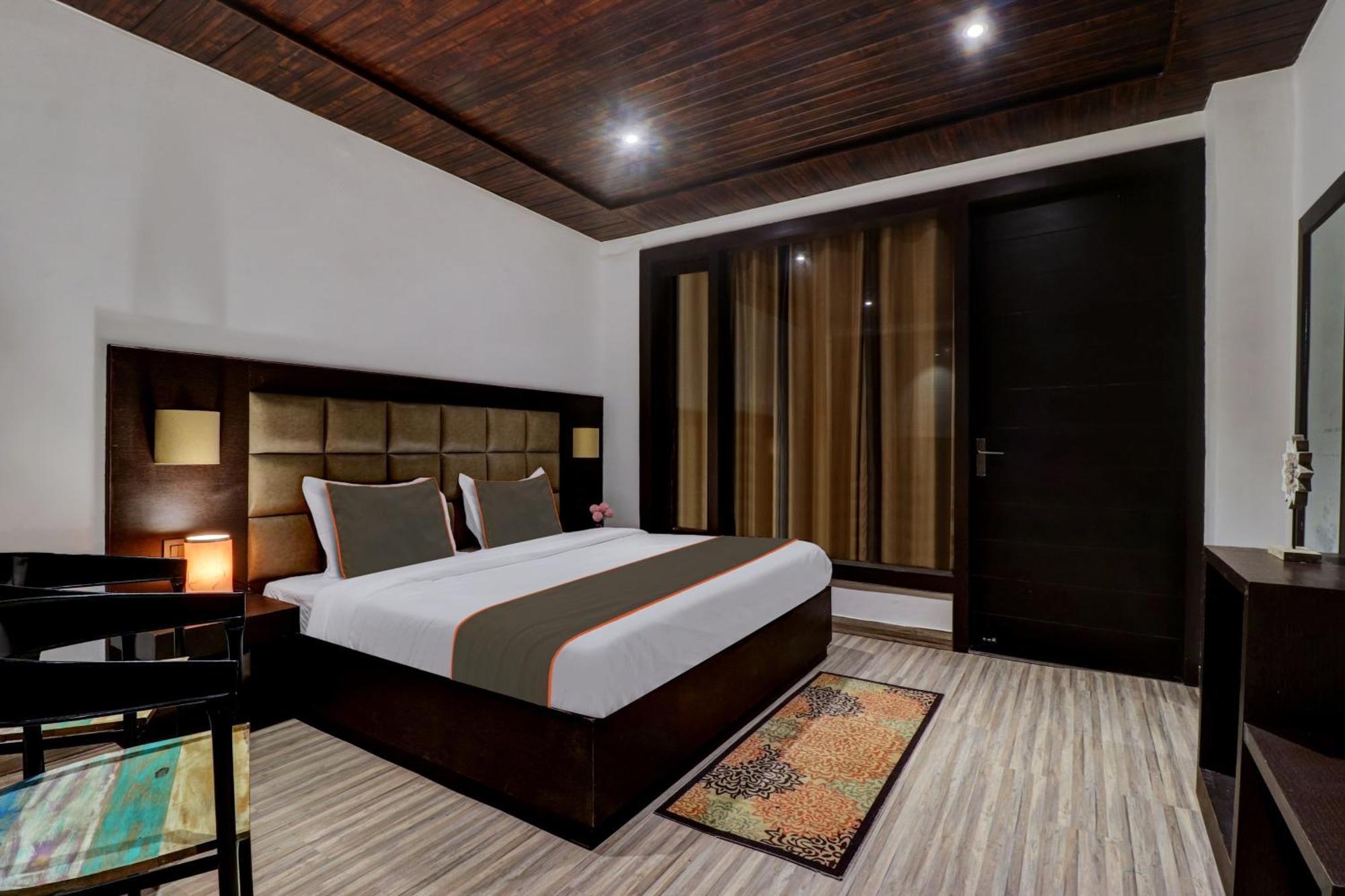 Ocean The Near Delhi Airport 4* New Delhi