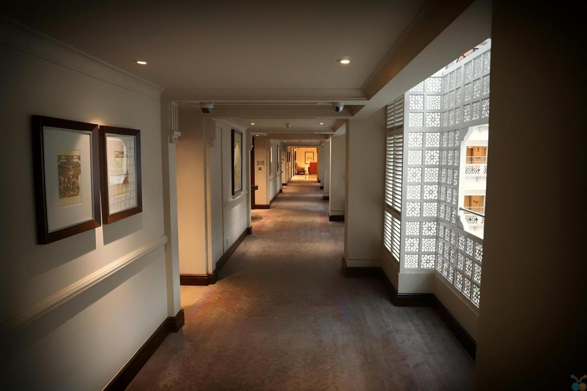 Seven Near Delhi Airport Hotel 4*
