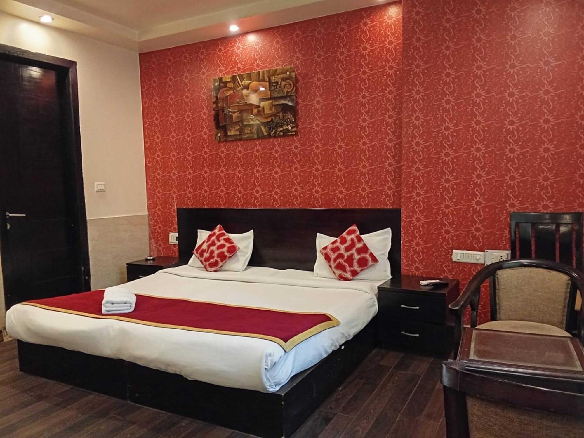 Hotel Swathi - Paschim Vihar 4*