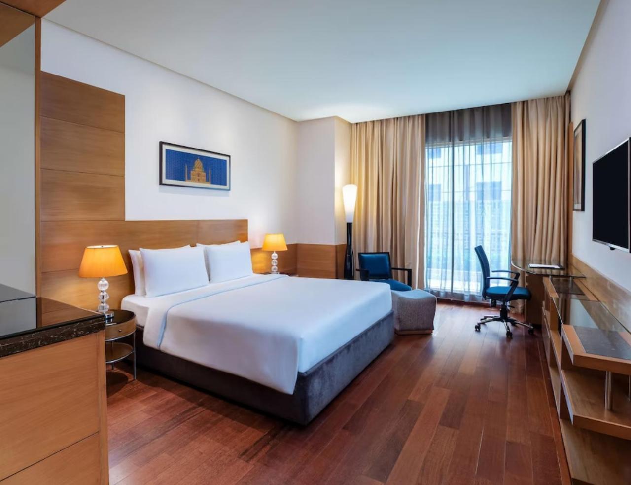 Hotel Glory The By Igi Airport 4*