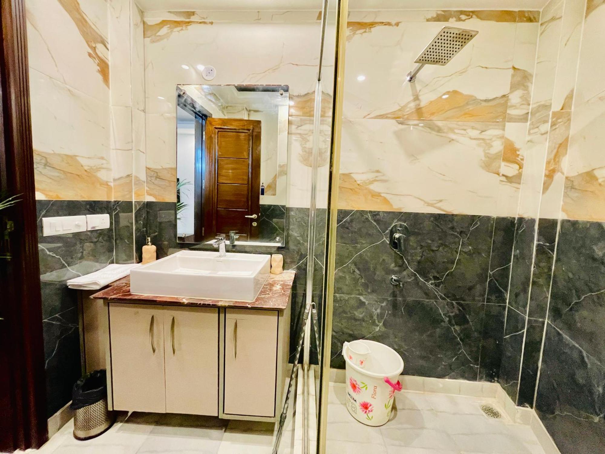 Bedchambers Serviced South Extension New Delhi