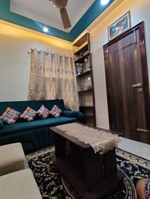 Hidden Gem 1bhk Packed With Aminity New Delhi