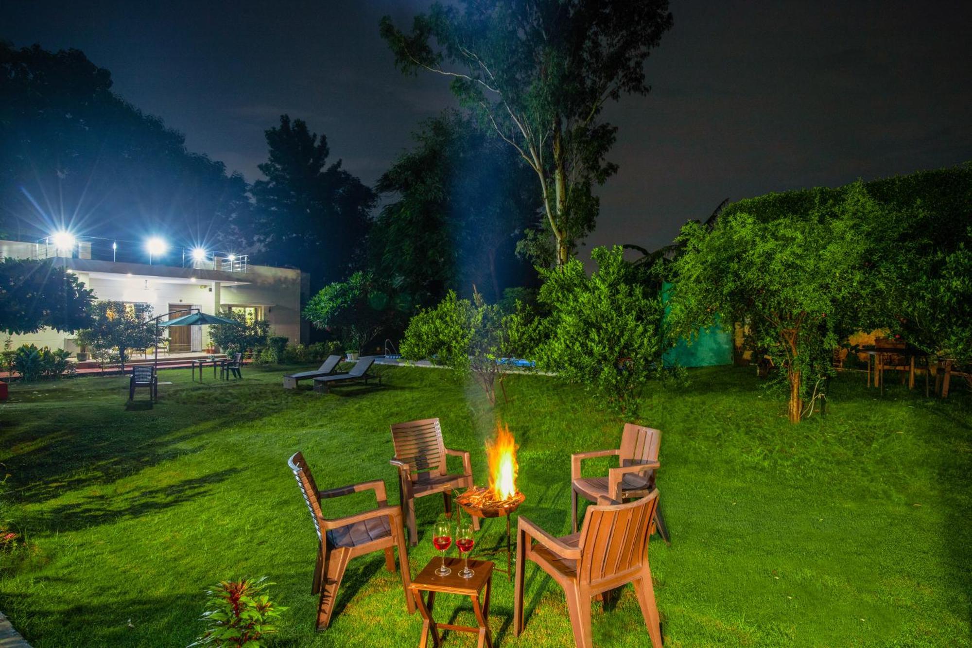 Villa Alaya 3 Bhk Pet Friendly With Pvt Pool - Daffodil New Delhi