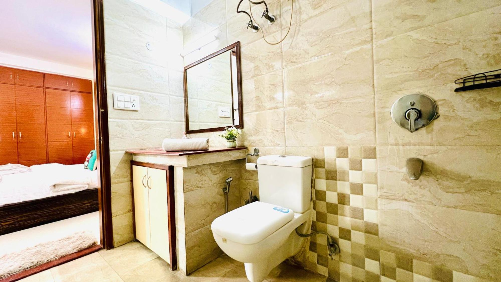 Olive Service - Defence Colony Apartamento