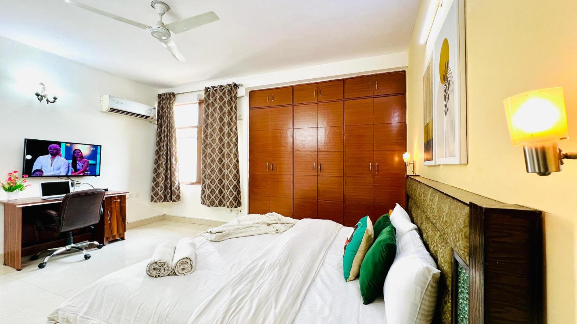 Olive Service - Defence Colony New Delhi
