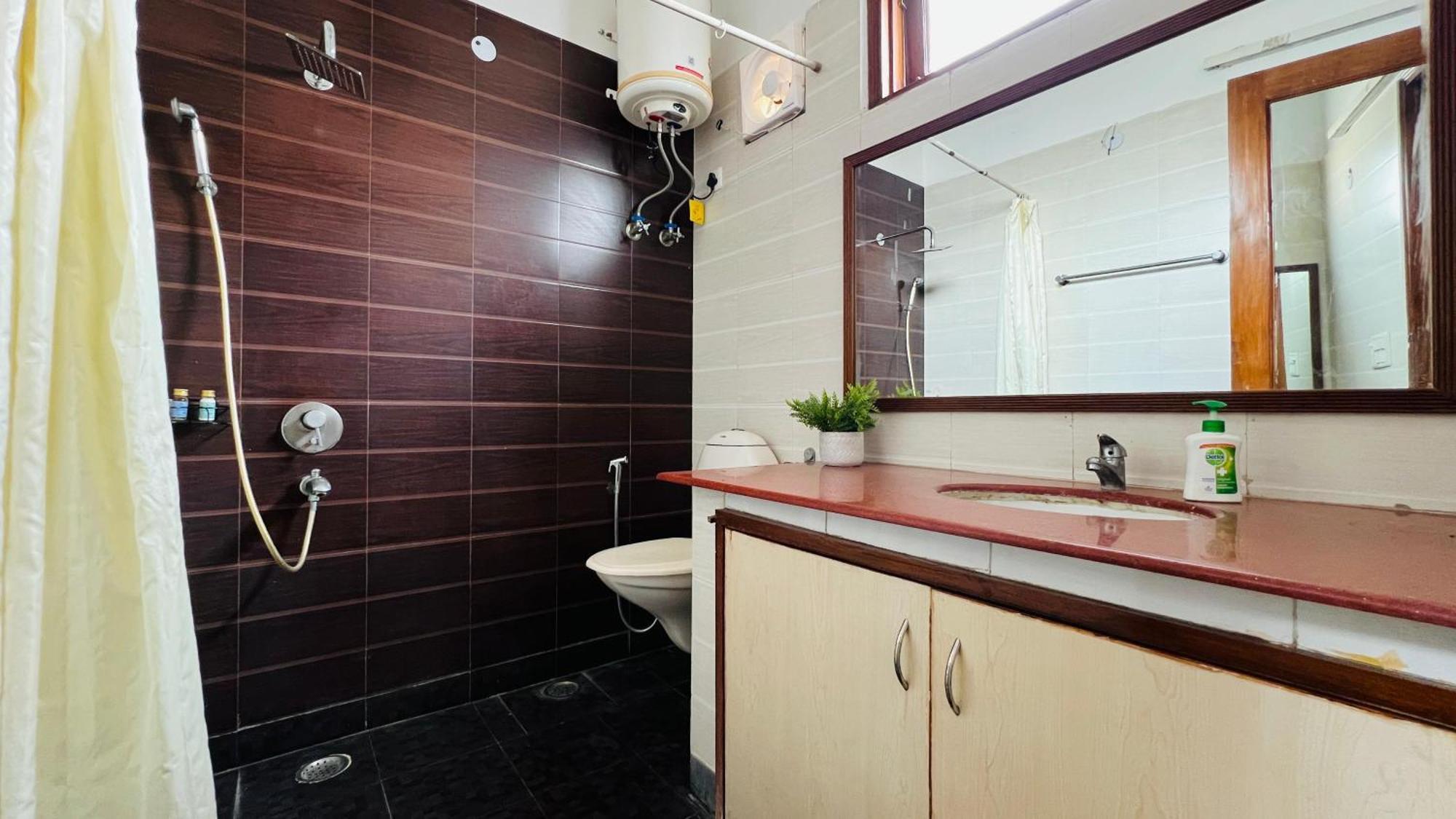Olive Service - Defence Colony Apartamento