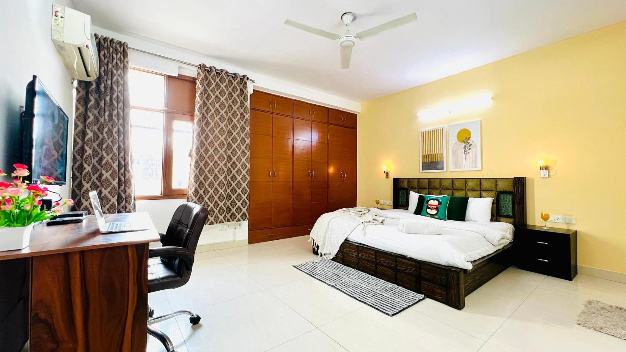 Apartment Olive Service - Defence Colony