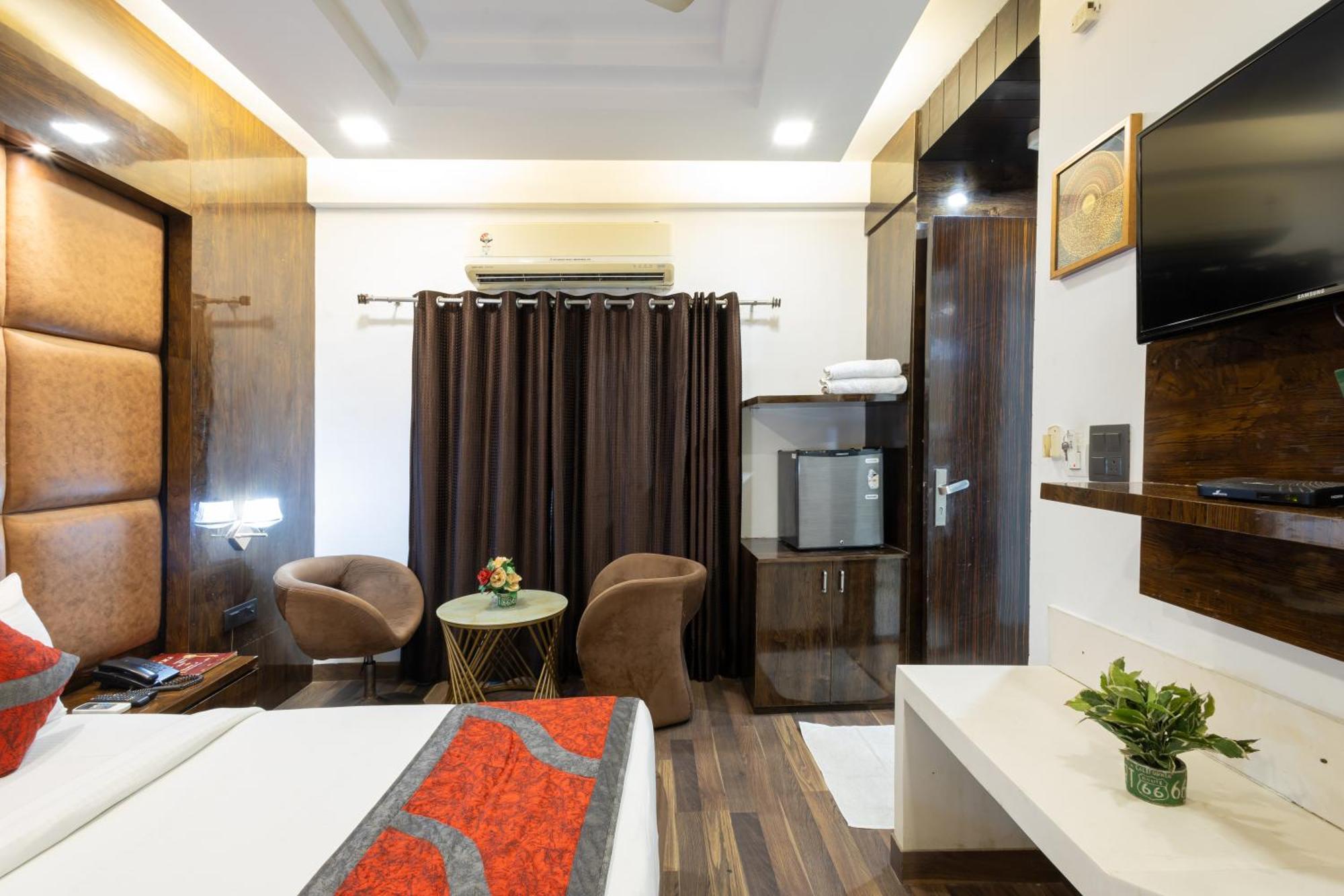 Gold Souk - Karol Bagh