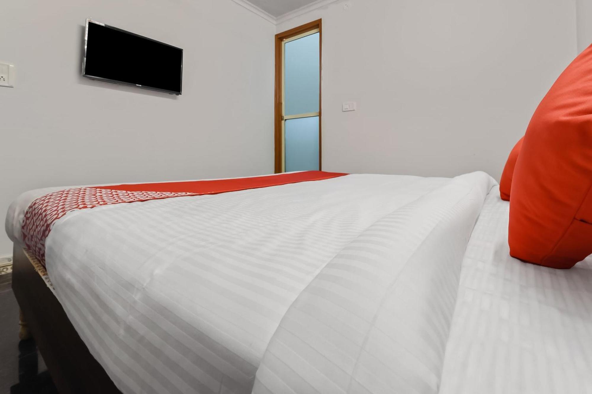 O Satguru Rasidency Dwarka Mor
