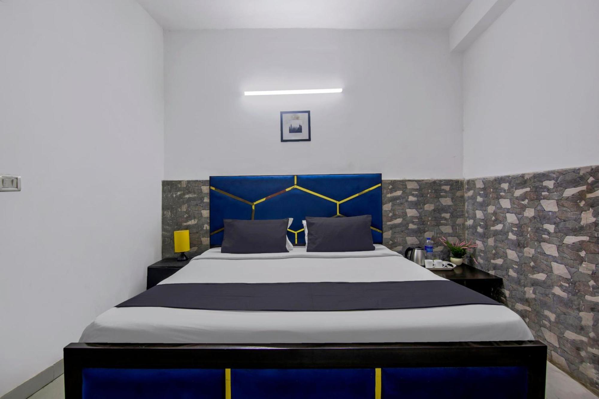 Hotel O Relax New Delhi