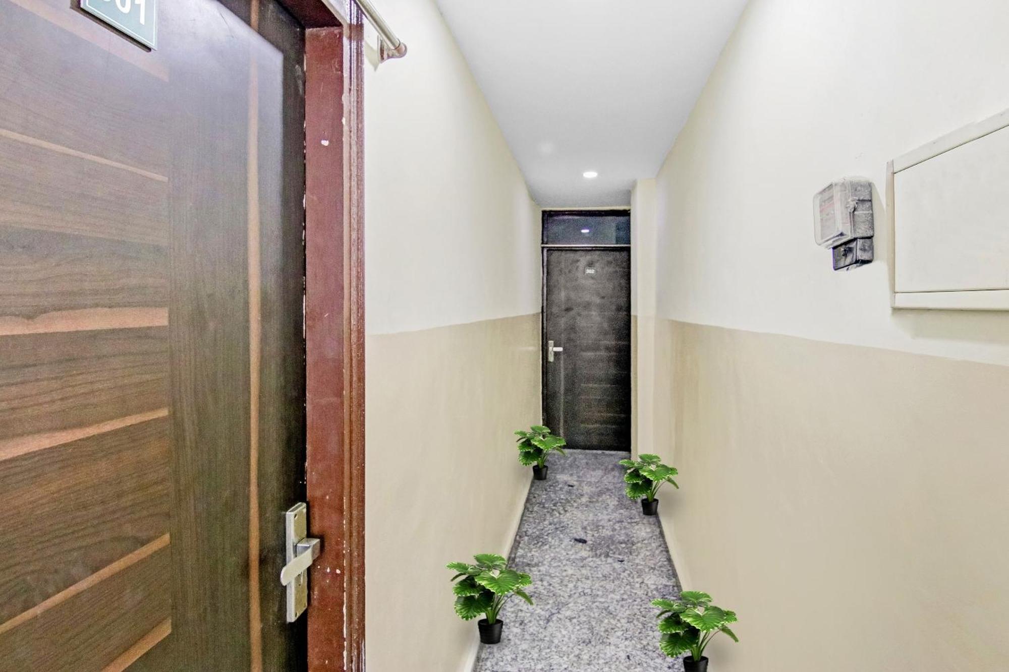 Hotel Super O Royal New Delhi