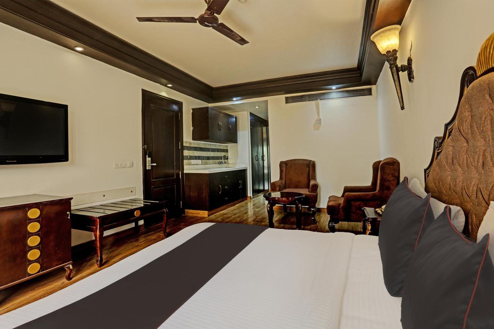 Hotel Townhouse The Royce New Friends Colony 4*