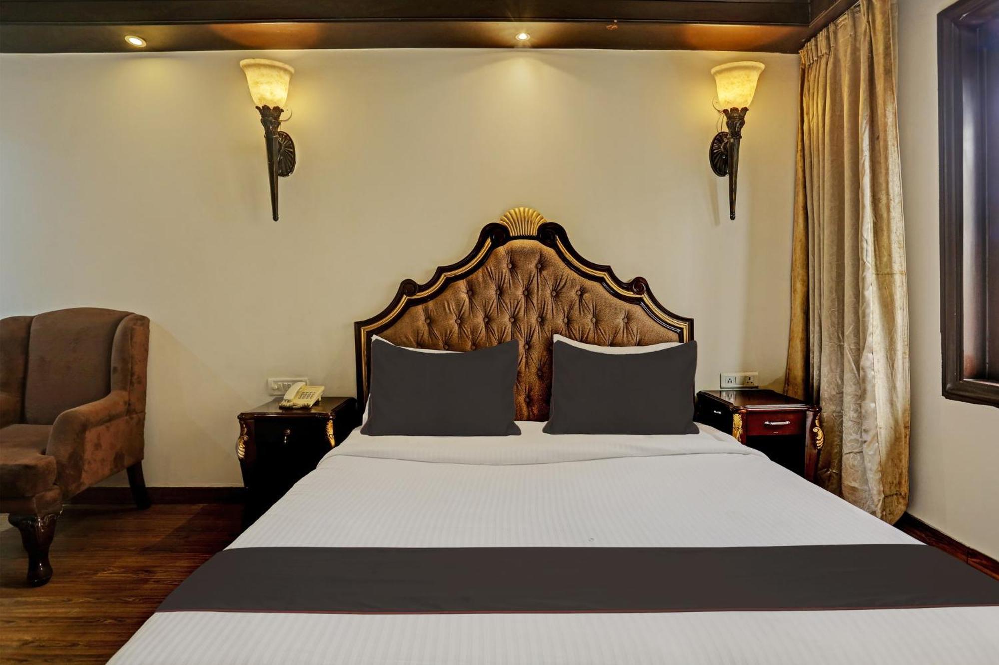 Townhouse The Royce New Friends Colony Hotel New Delhi