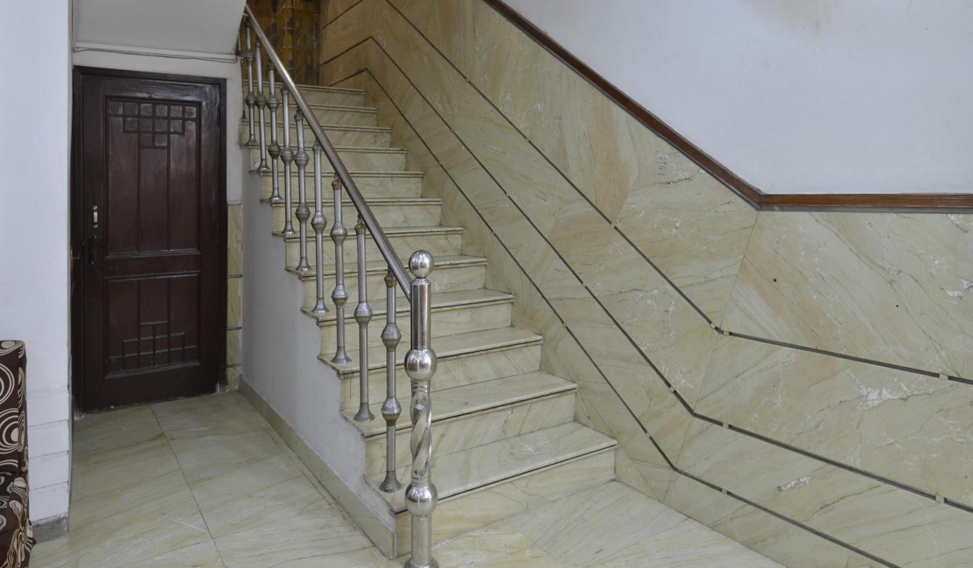 New Pg International - Hotel New Delhi