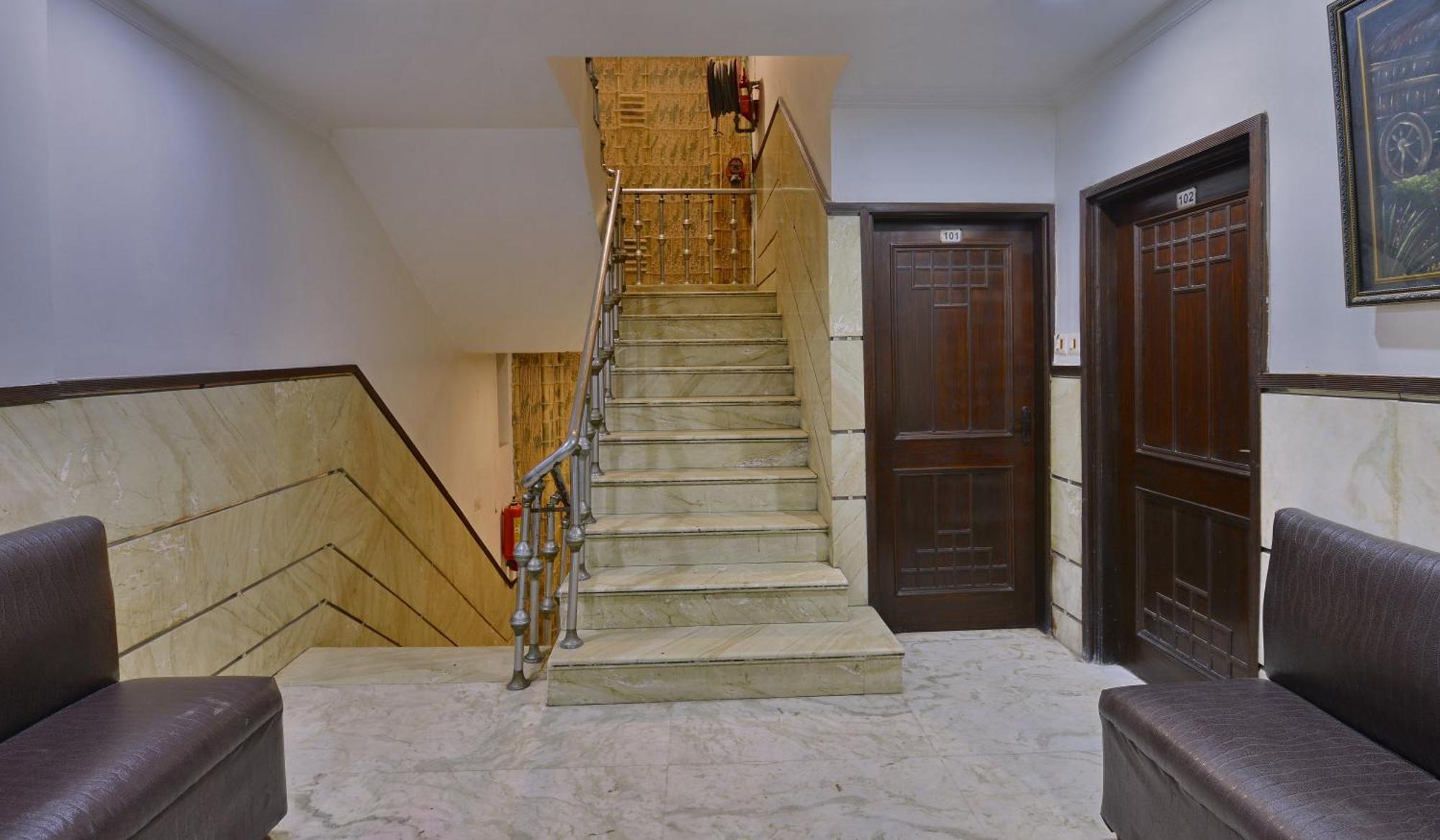 New Pg International - 3* New Delhi
