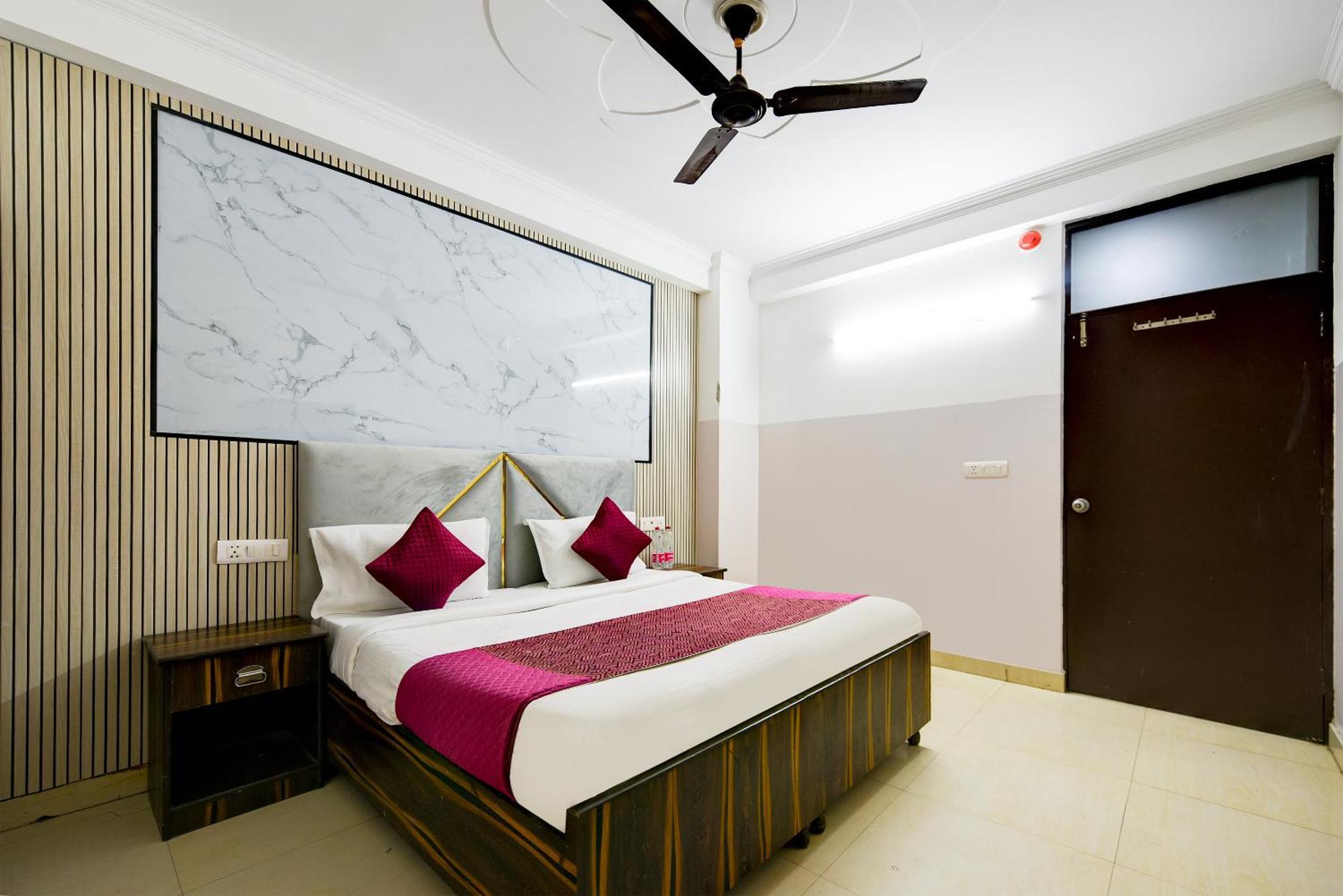 Hotel Galaxy Near Delhi Airport New Delhi