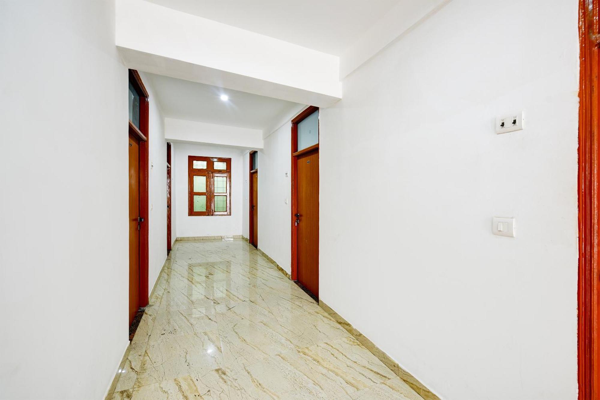 Hotel Galaxy Near Delhi Airport