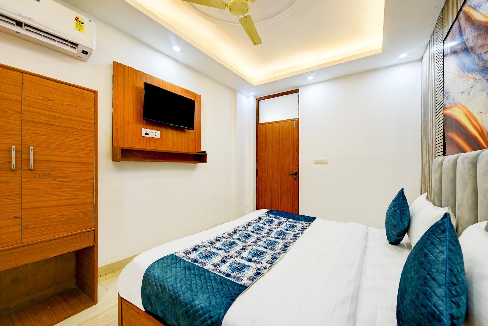 Hotel Galaxy Near Delhi Airport New Delhi