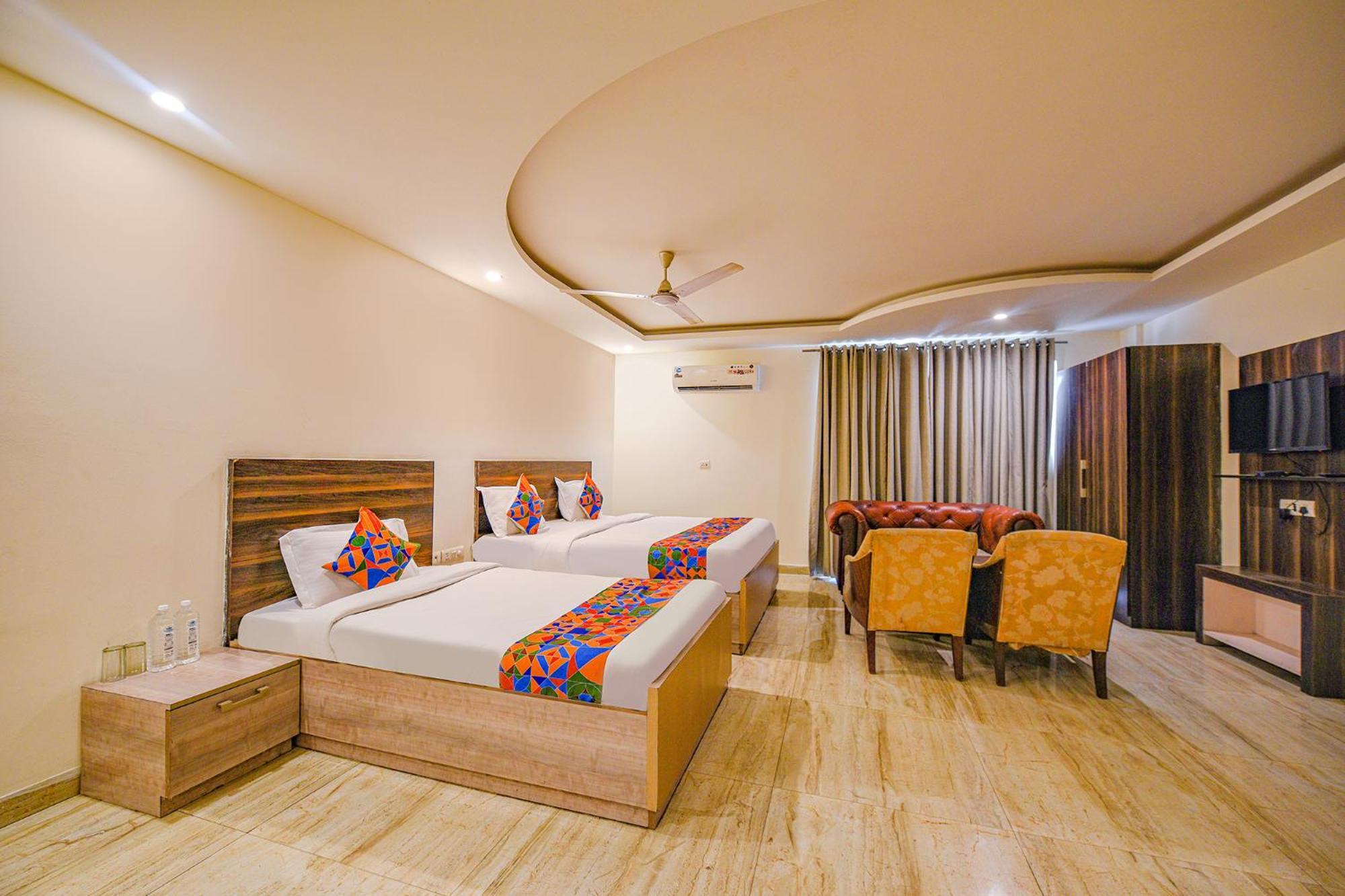 International Embassy 3* New Delhi