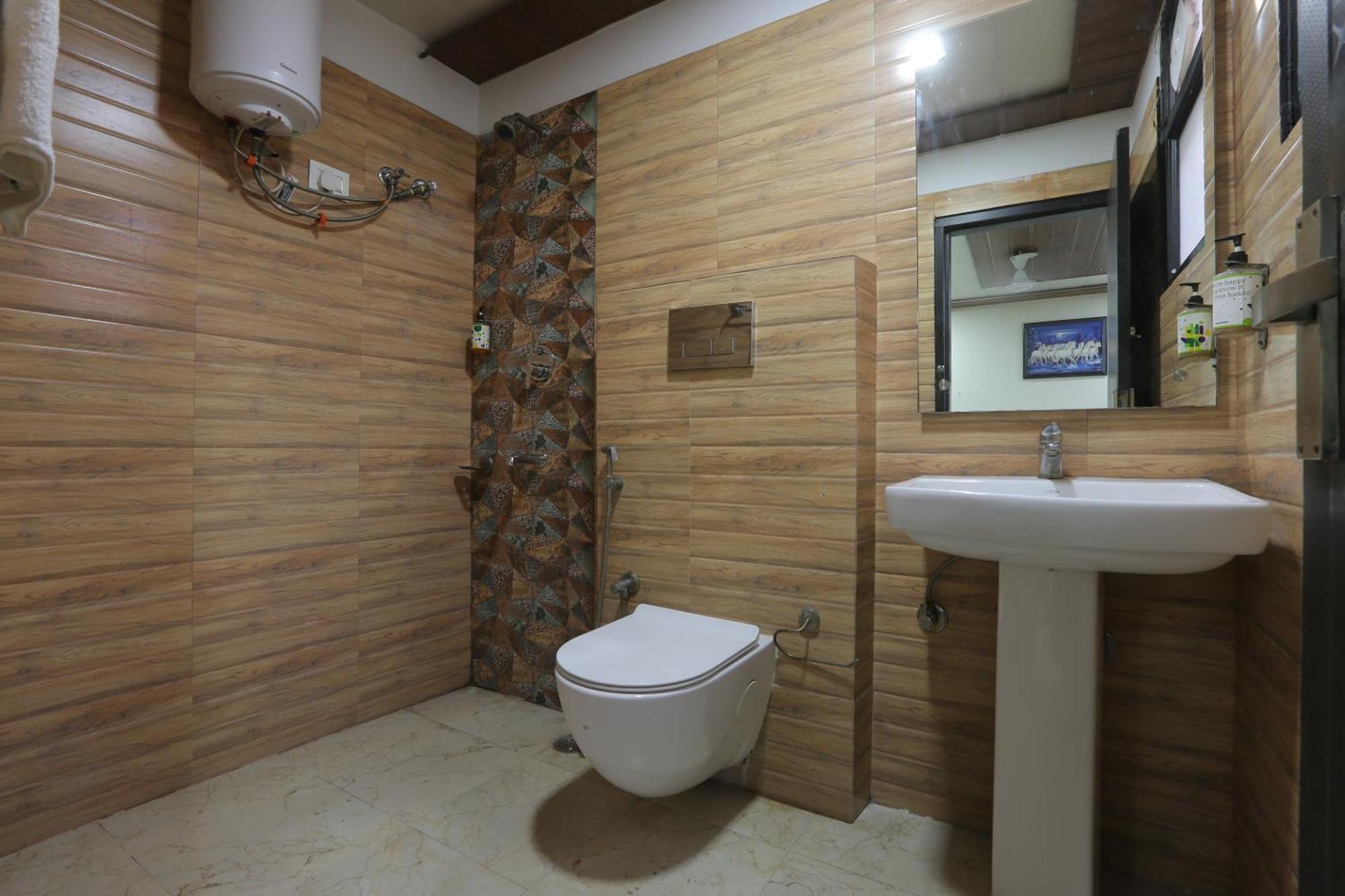 Hi Life Dx Hotel New Delhi