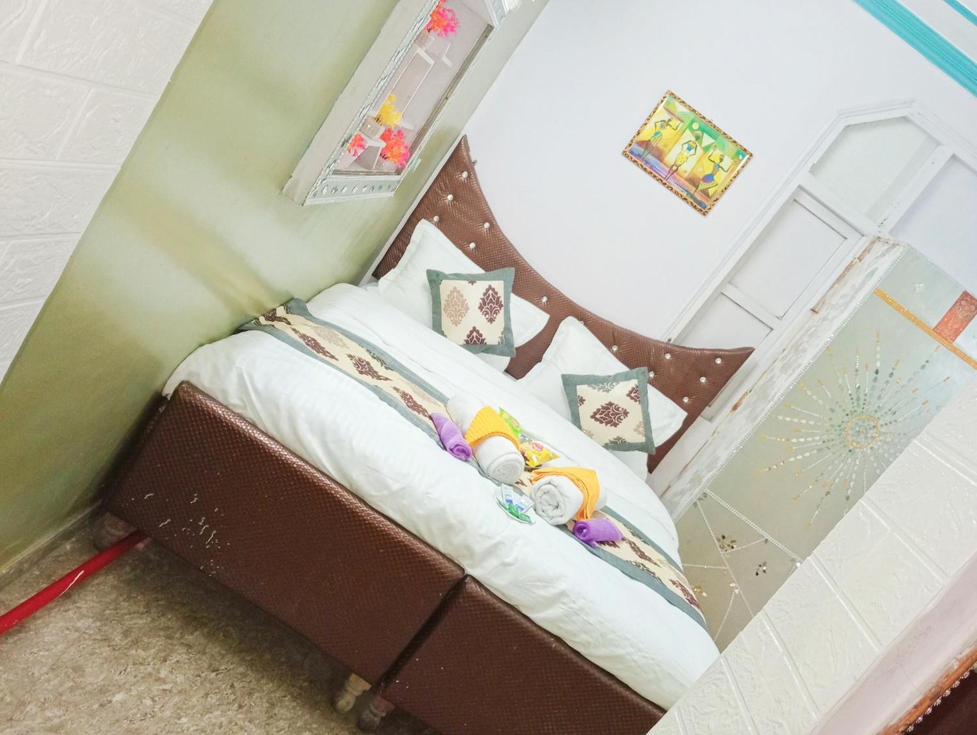 Hotel Shri Krishna