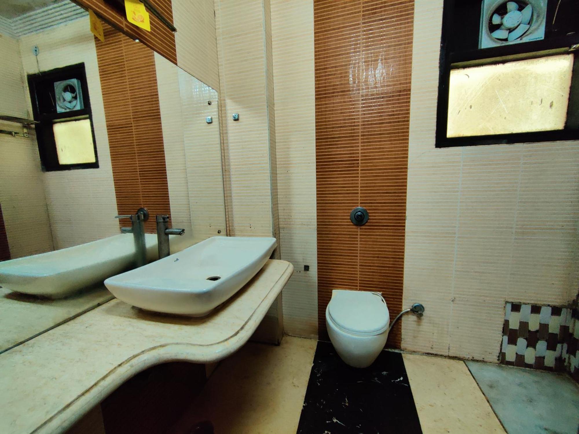 Asko International-karol Bagh Hotel