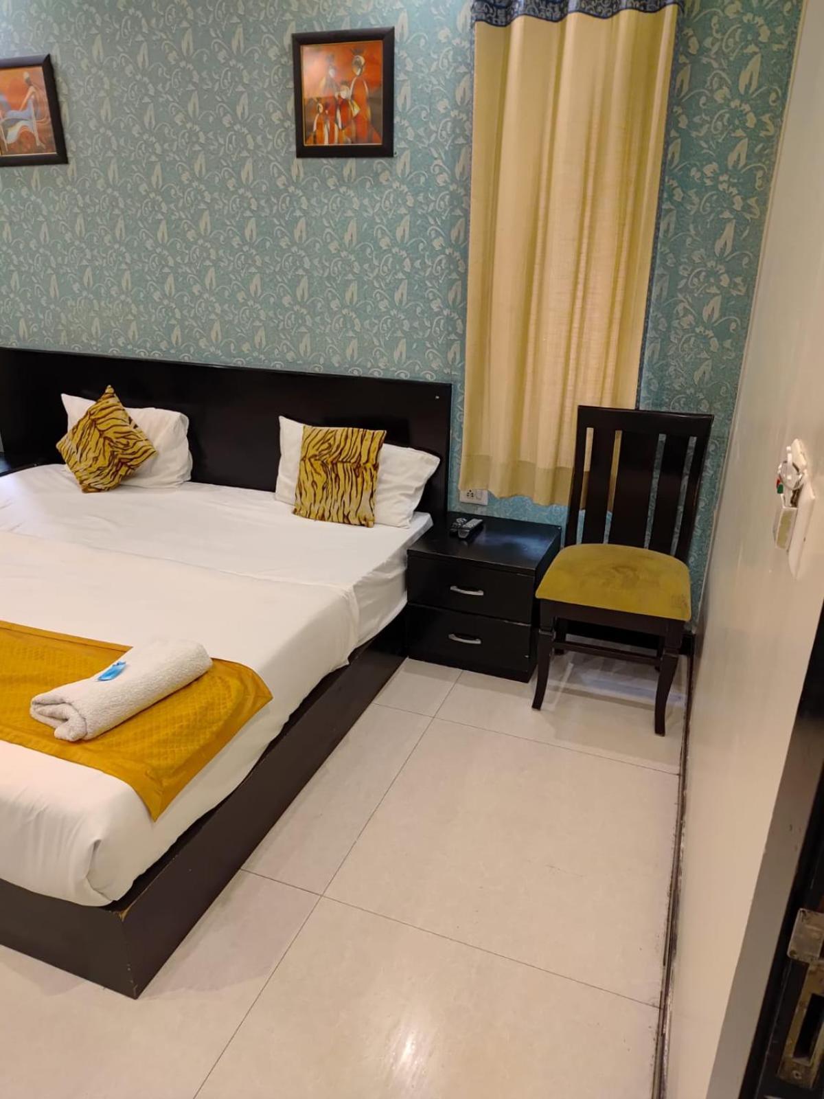 Swathi - Paschim Vihar Hotel New Delhi