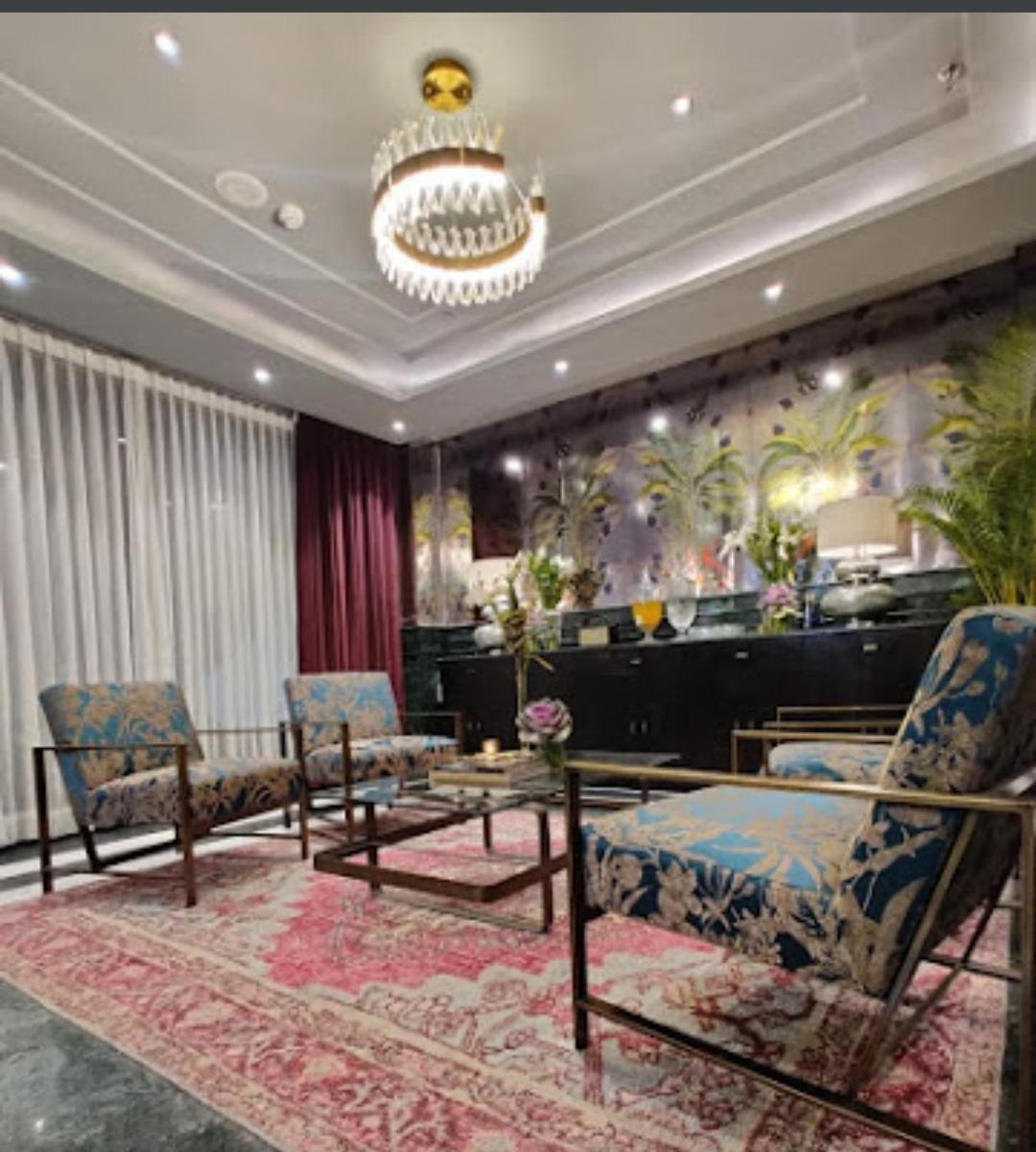 Hotel Foxoso Delhi Airport