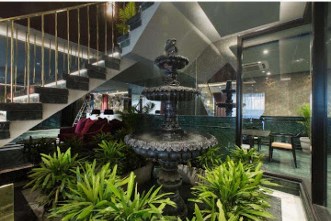Foxoso Delhi Airport Hotel