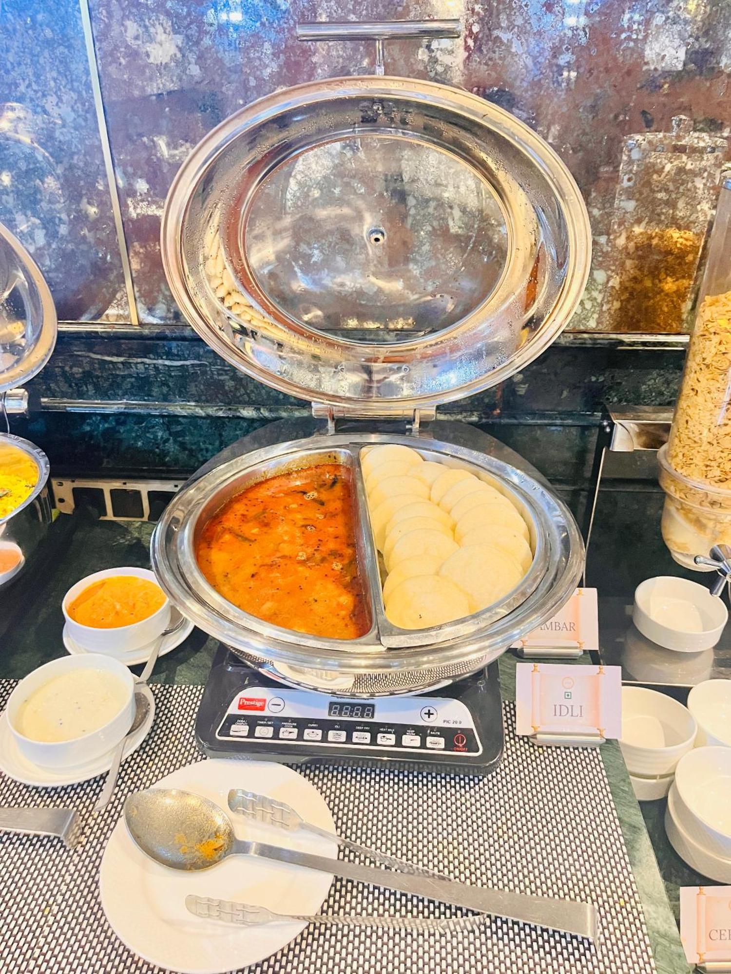 Foxoso Delhi Airport Hotel