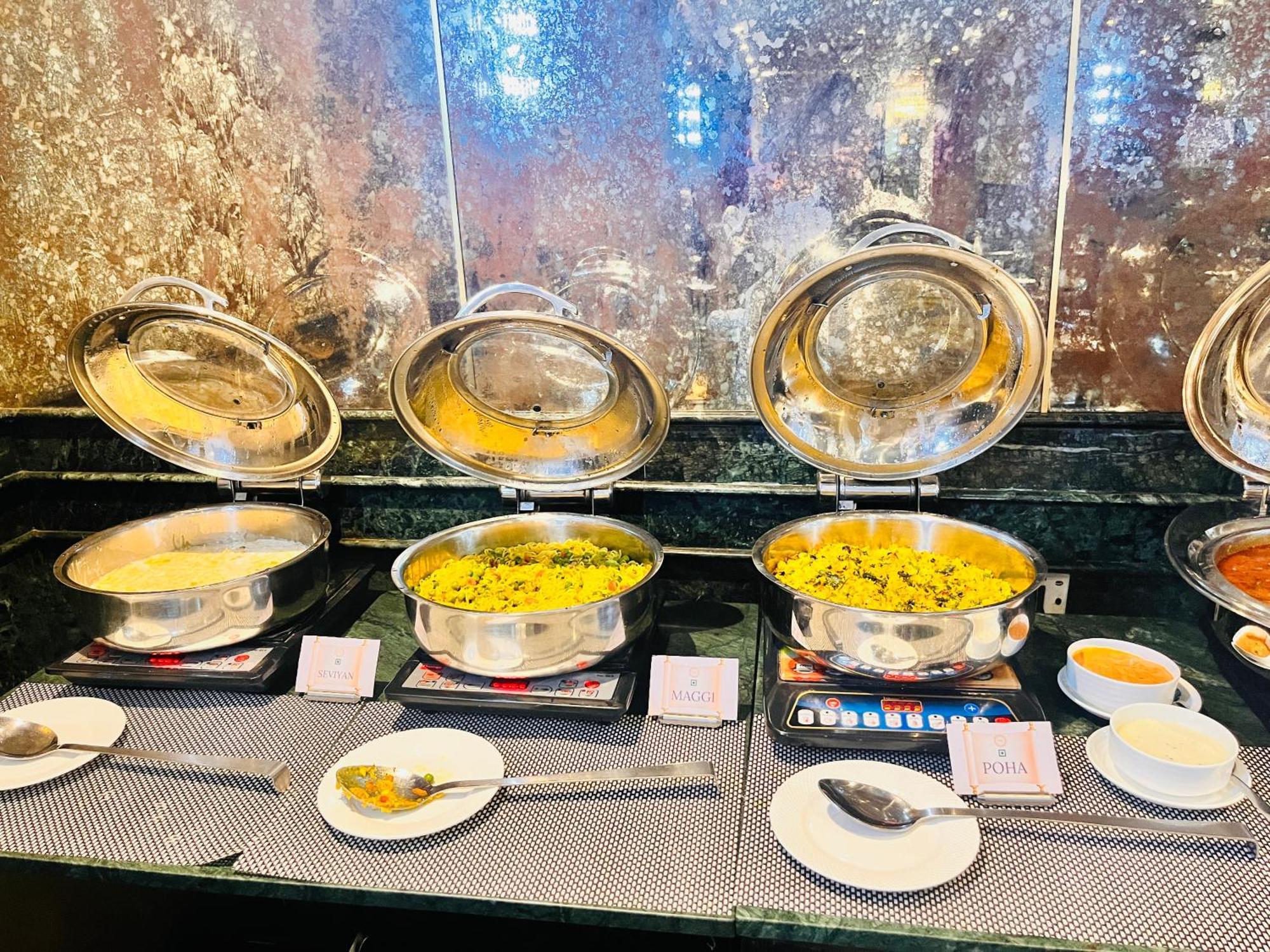 Foxoso Delhi Airport Hotel