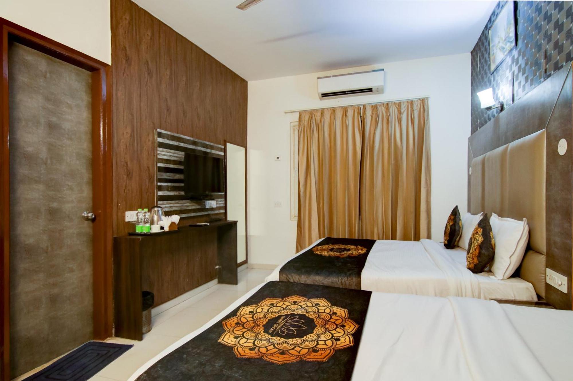 Smart Signature Delhi Airport Hotel New Delhi