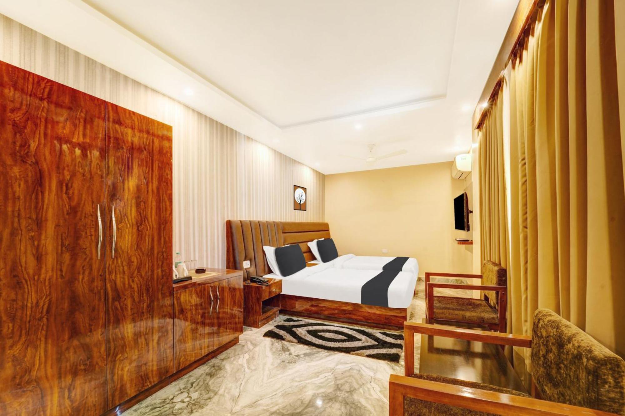 The Ocaen Near Delhi Airport Hotel