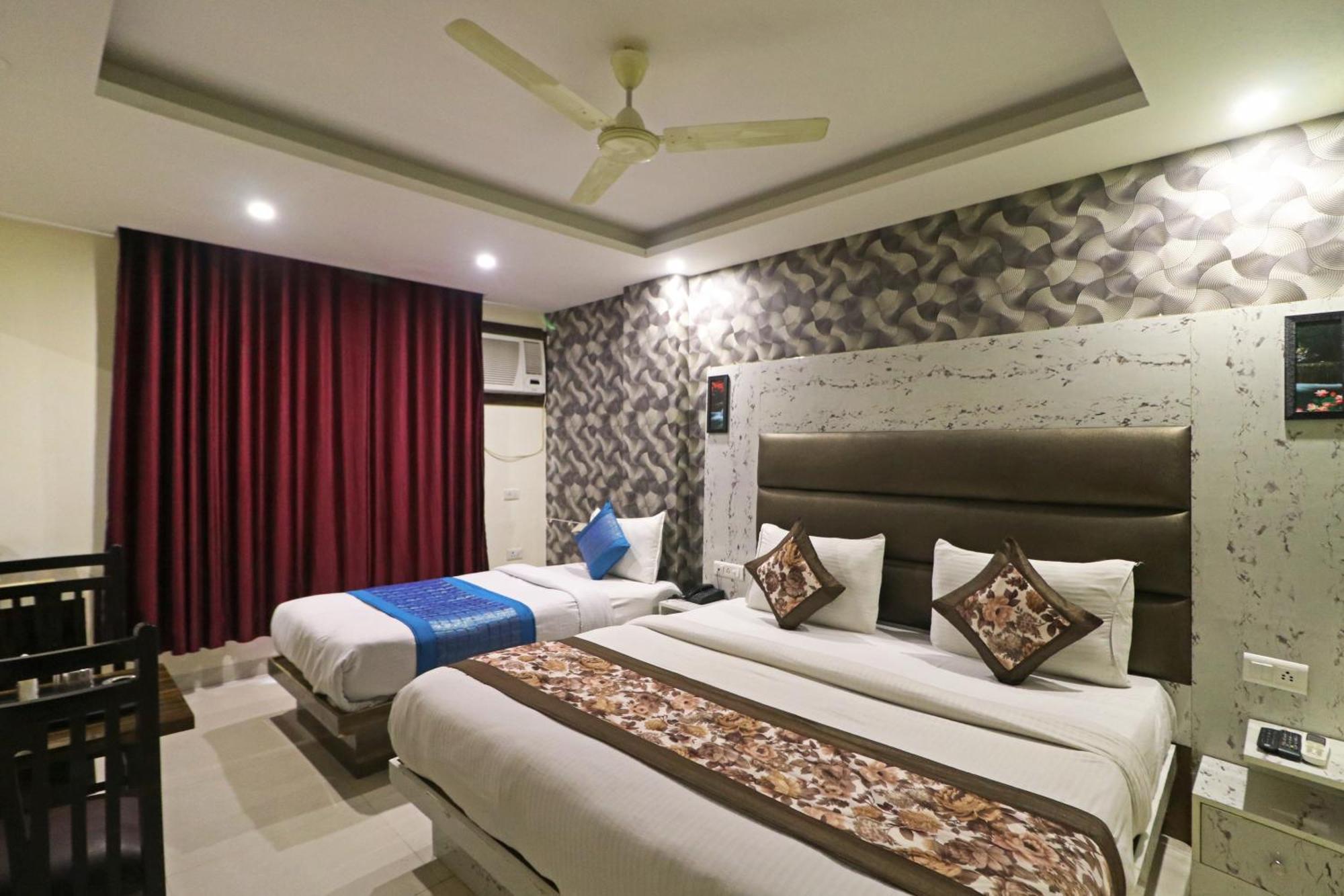 Hotel Smart Signature Delhi Airport