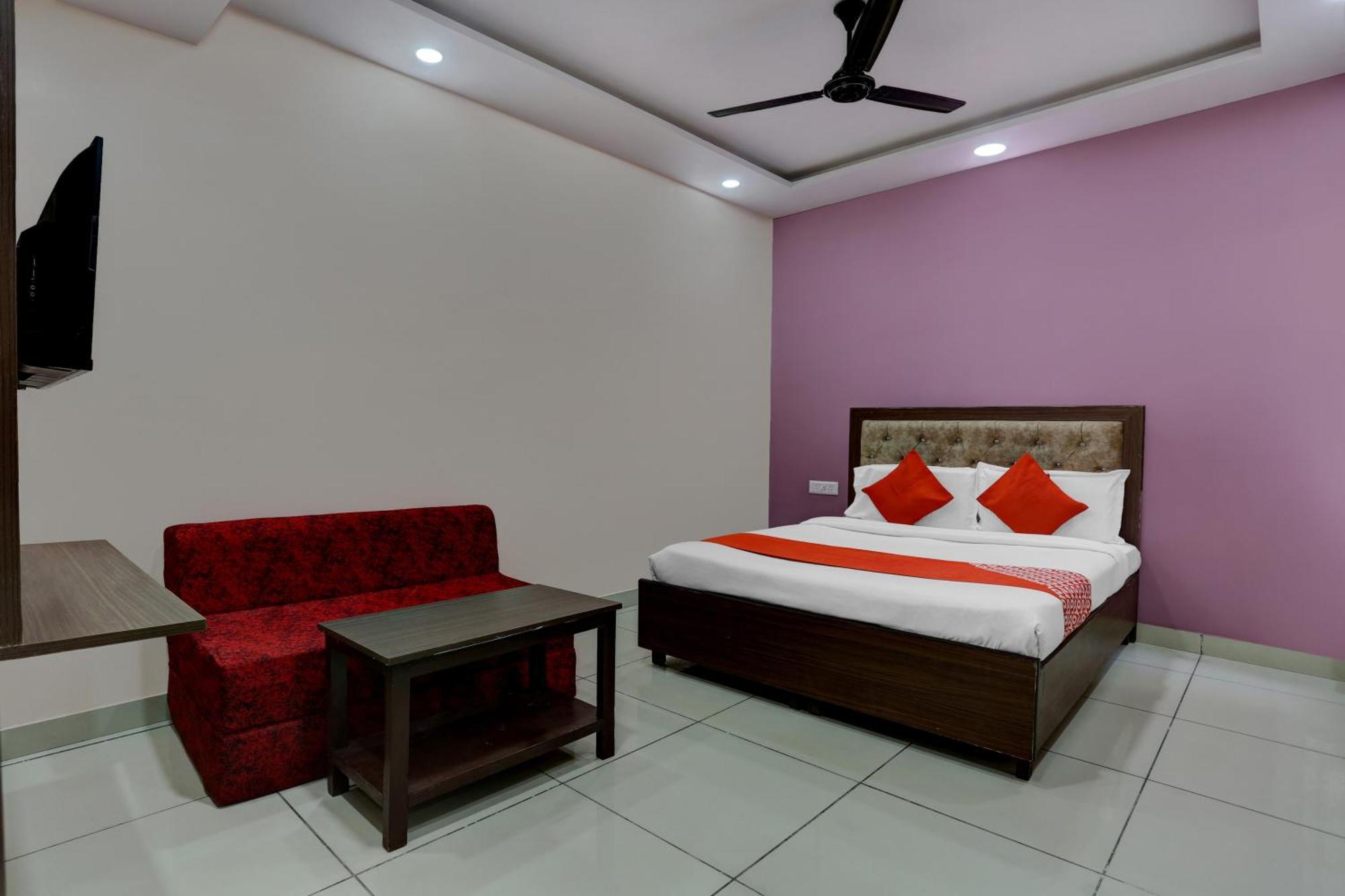 Hotel O The Paradise New Delhi