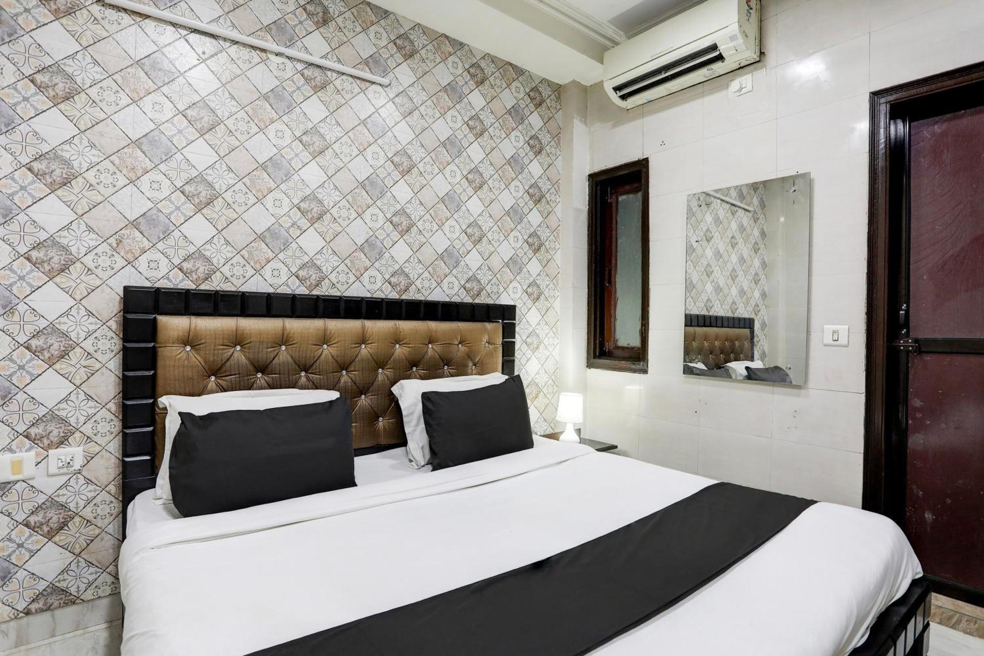 O R S Hotel New Delhi