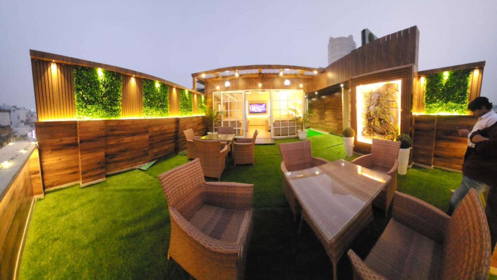 Gold Palace - 03 Mins Walk From Railway Station 3* New Delhi