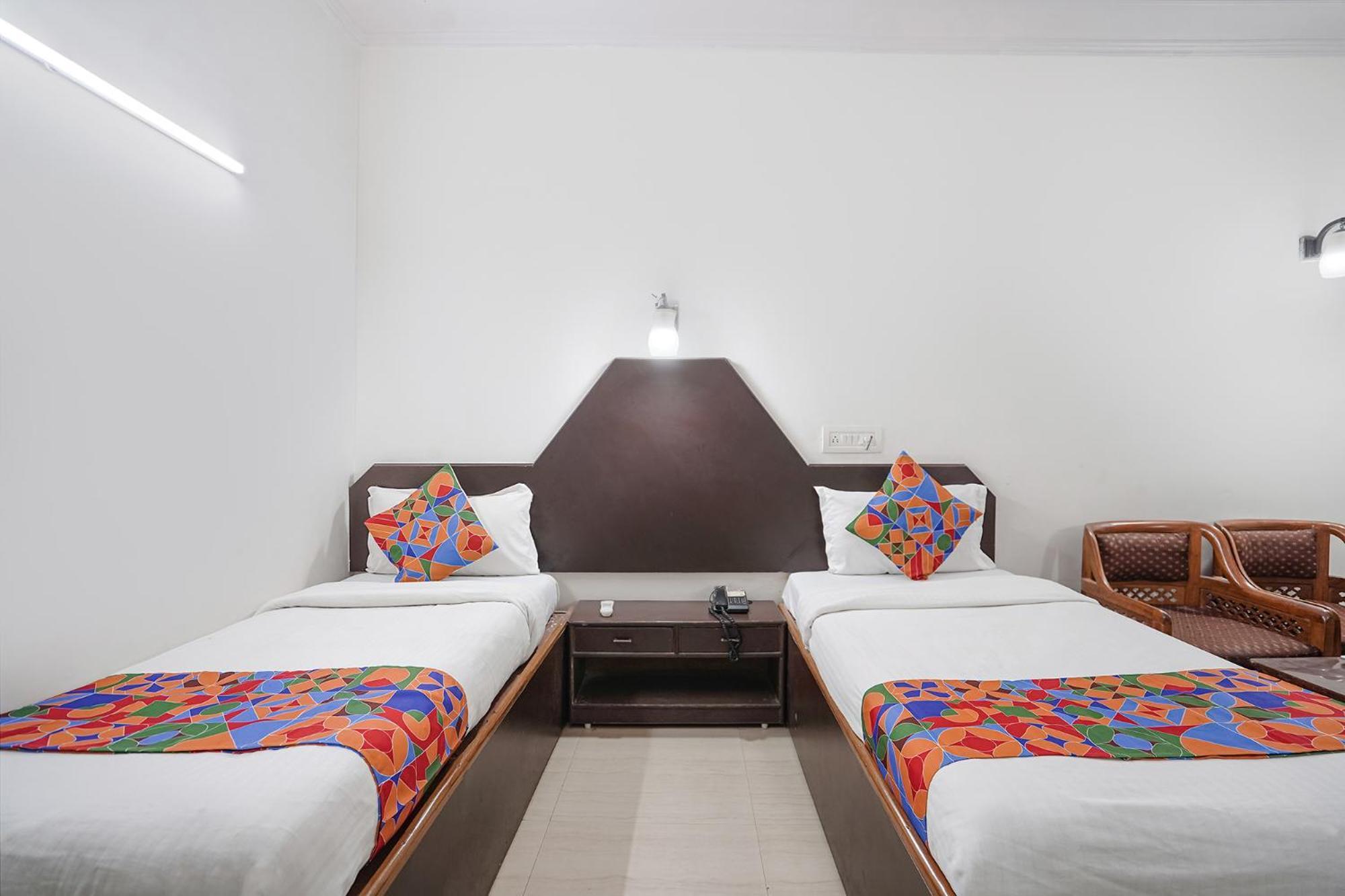 Fabhotel India International Near Railway Station Hotel 3*