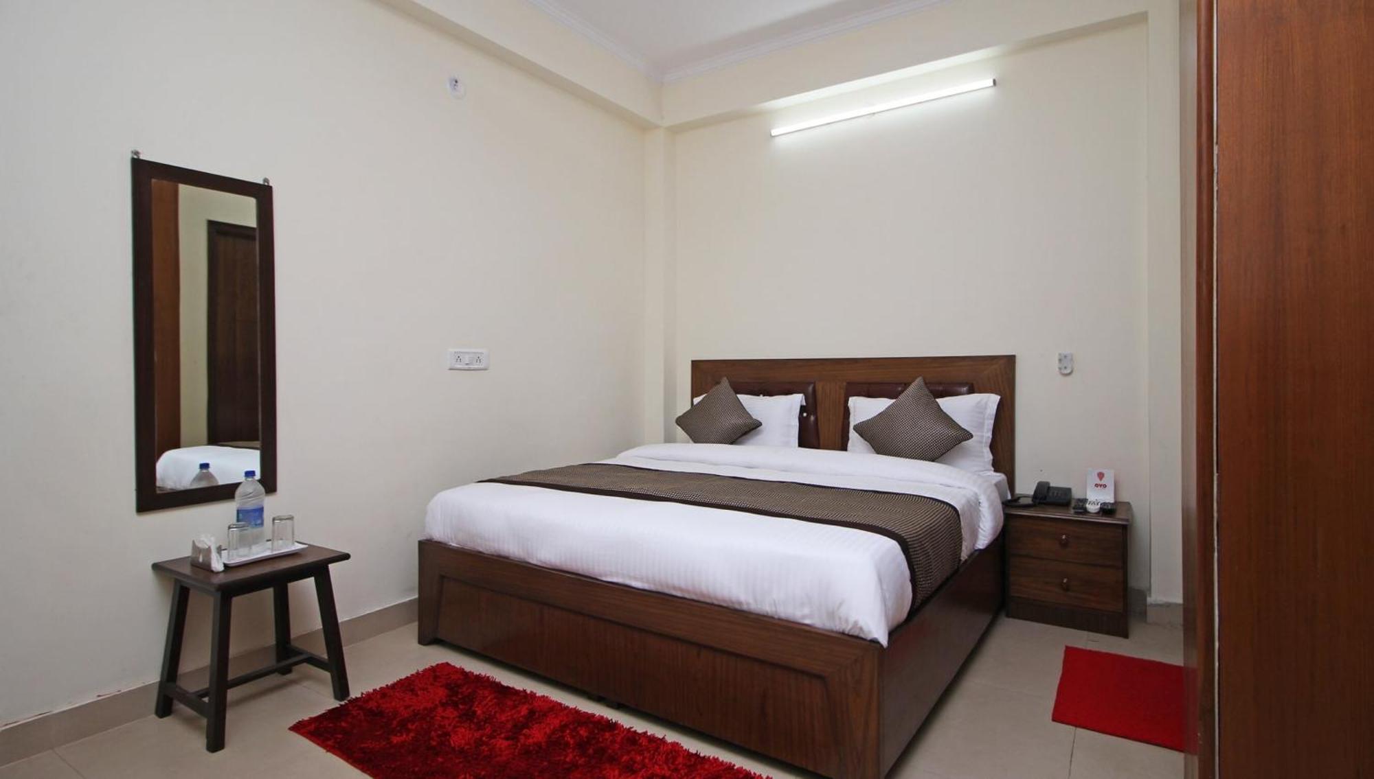 Hotel O Surya Palace 3*