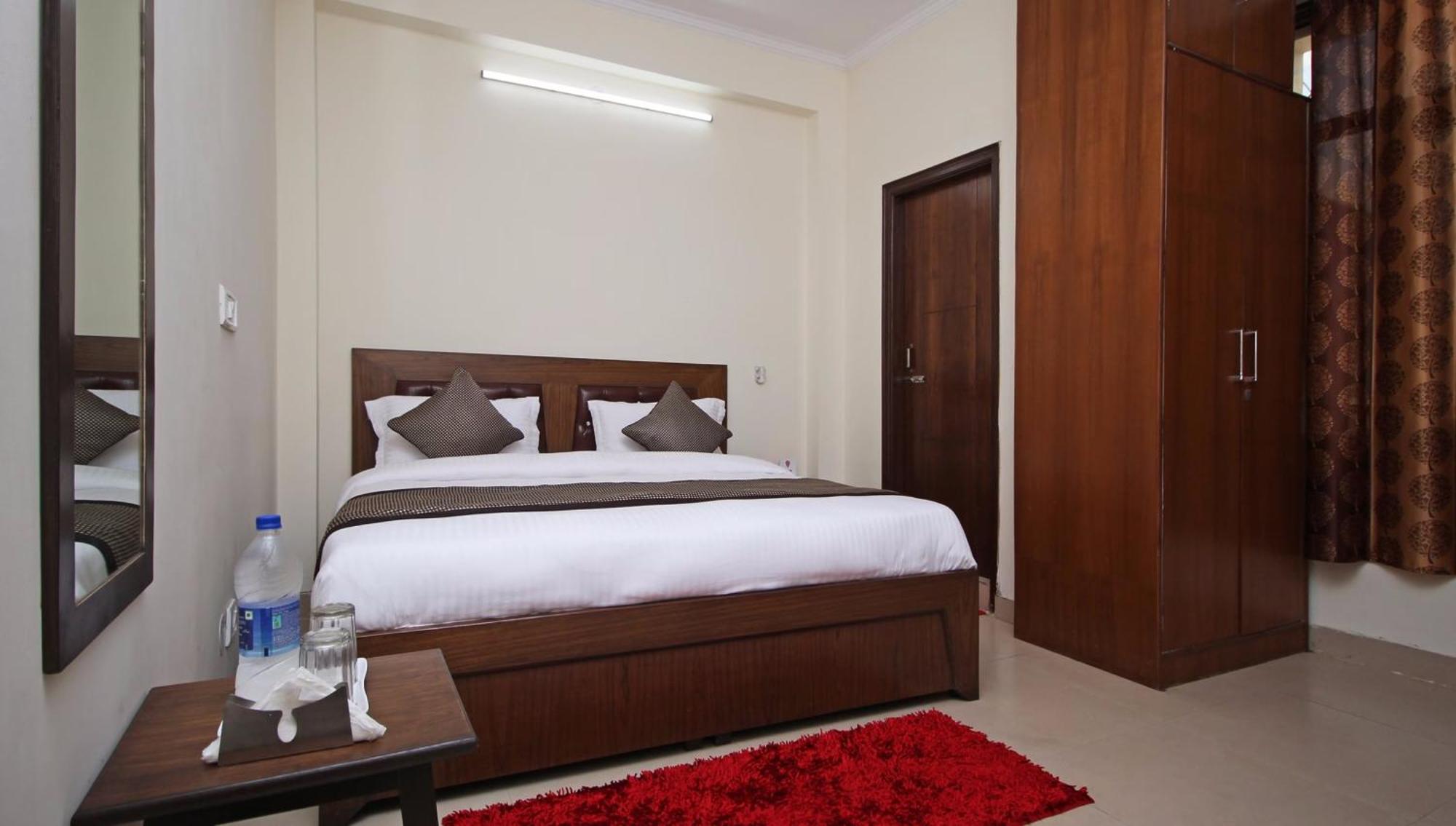 O Surya Palace 3*