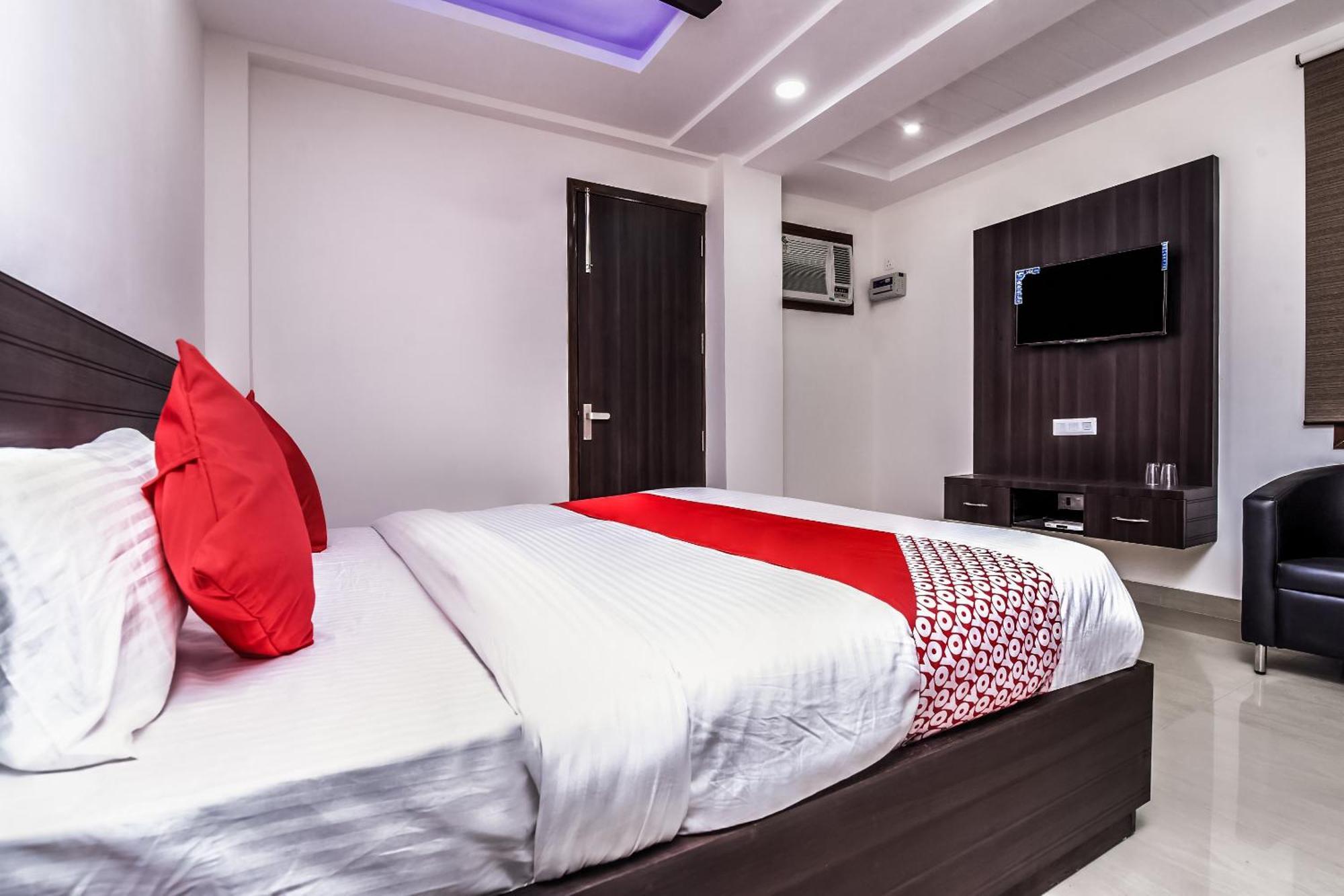 Aerostar Gold - Opposite Max Healthcare Hotel