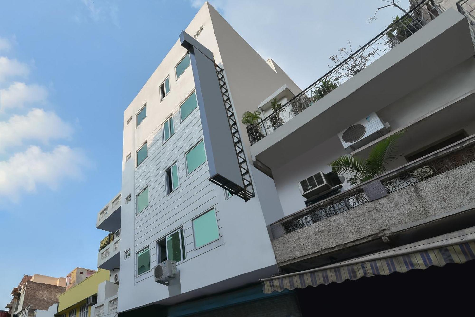 O Bramhaputra Hotel