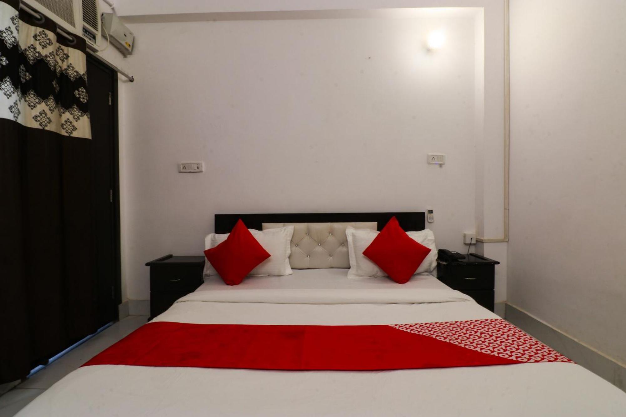 O Silver Palace Near Dwarka Sector 9 Metro Station