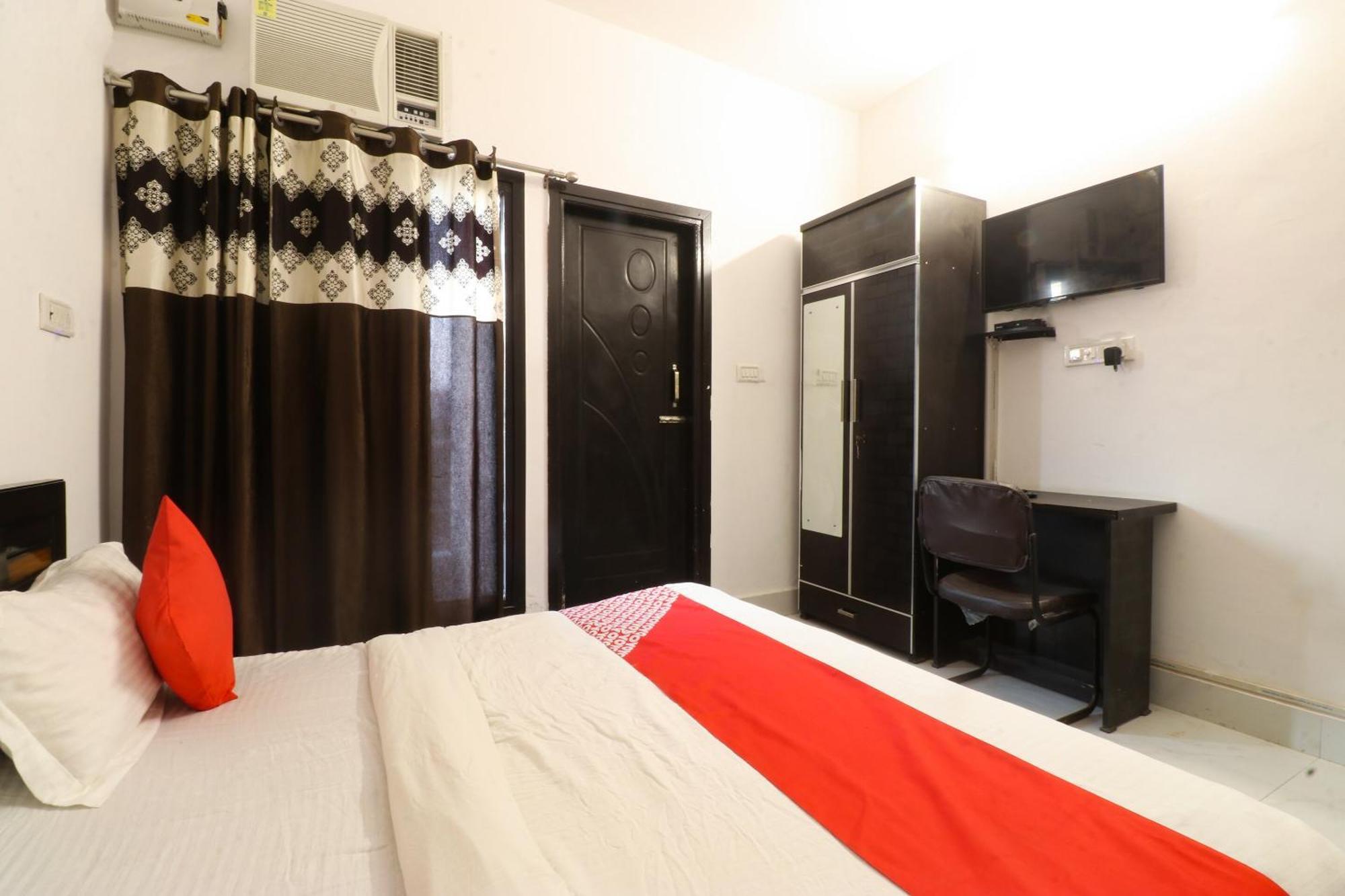 O Silver Palace Near Dwarka Sector 9 Metro Station Hotel Delhi (National Capital Territory of India)