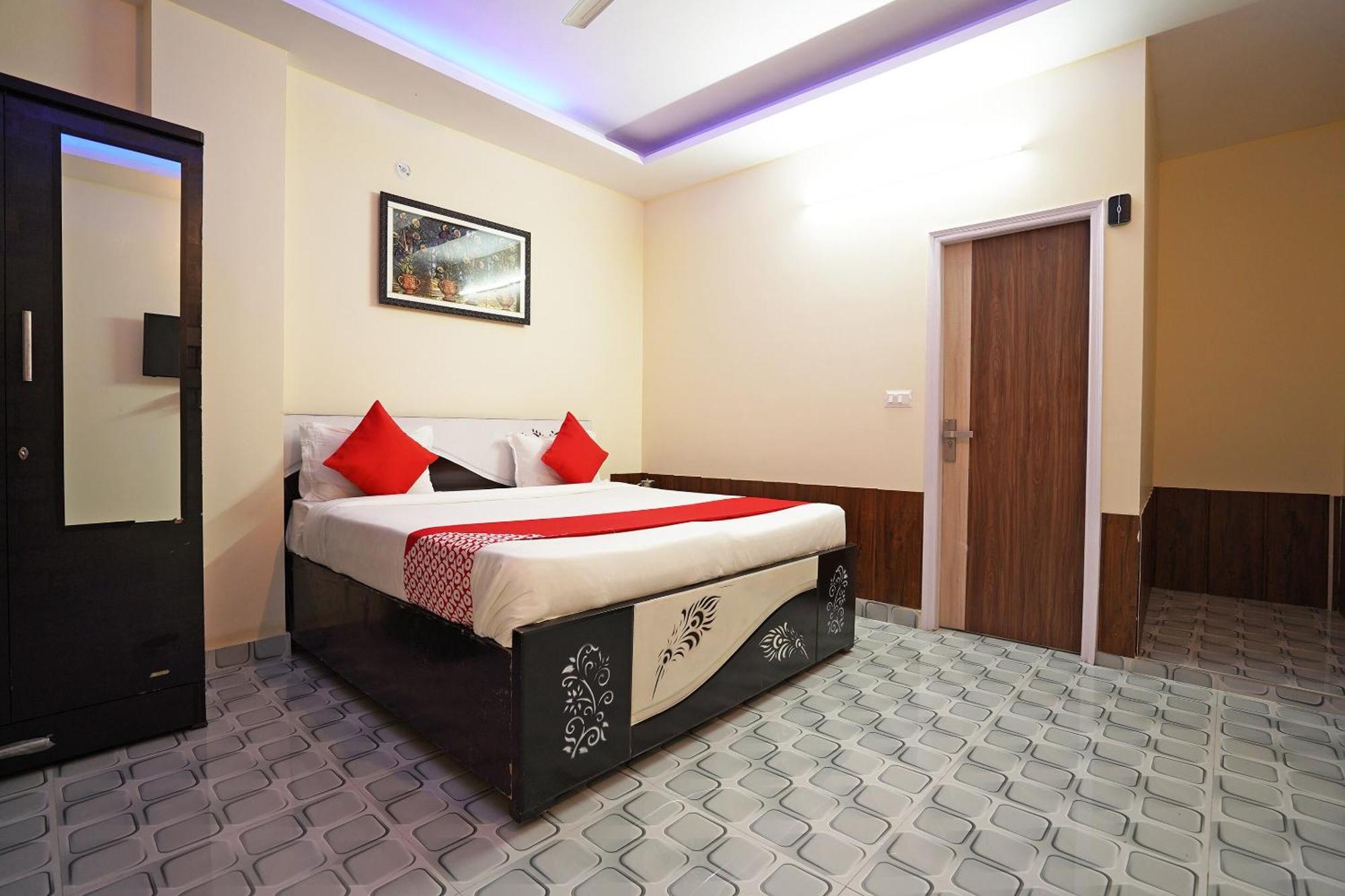 O One One Residency Hotel 3*