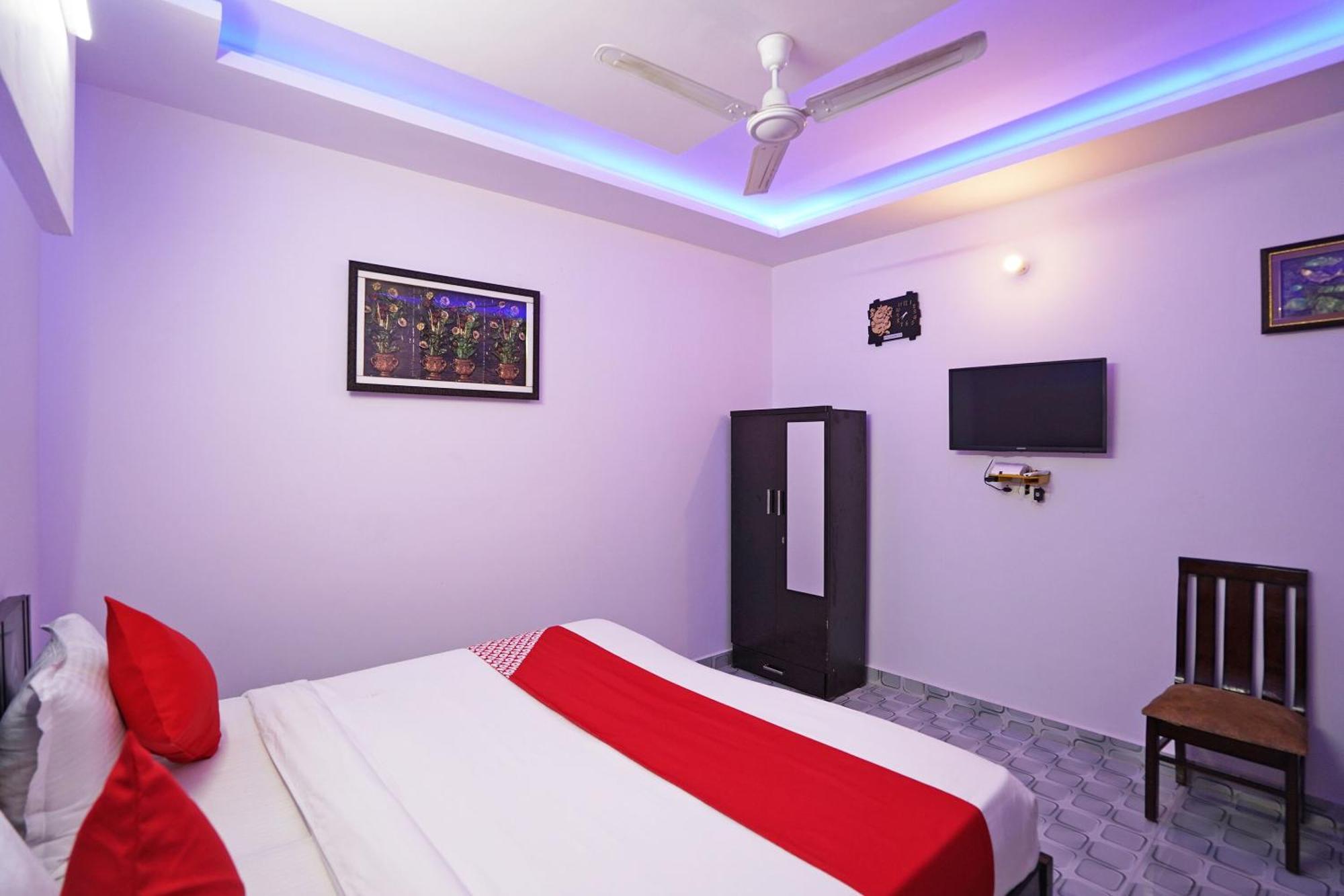 Hotel O One One Residency Delhi (National Capital Territory of India)